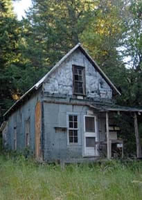 Mining era cabin on Rogue River