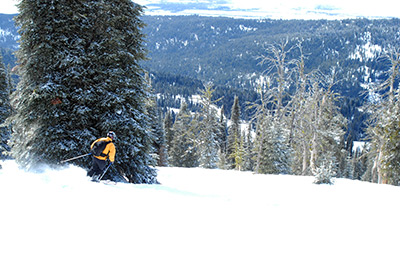 Idaho, skiing alone