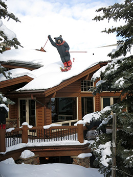 Park City carved bear on roof