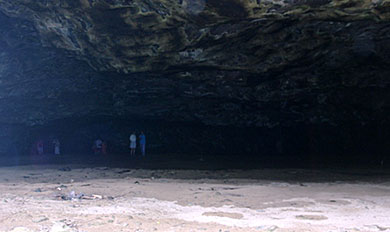 Maniniholo Dry Cave