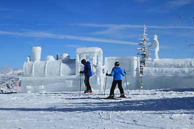 McCall, Idano train snow sculpture