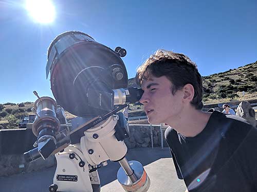 Aren Elliott at the Mauna Kea visitors center