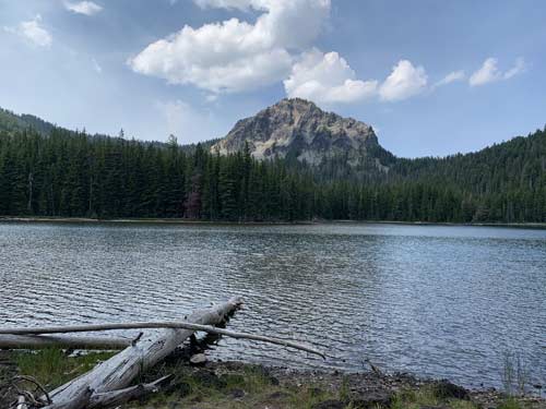 Lakeview Mountain from Diamond View Lake