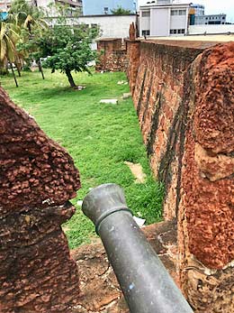 Mozambique Maputo Fortaleza de Maputo Cannon